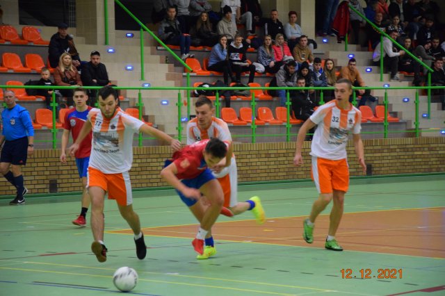 Halwka3 49